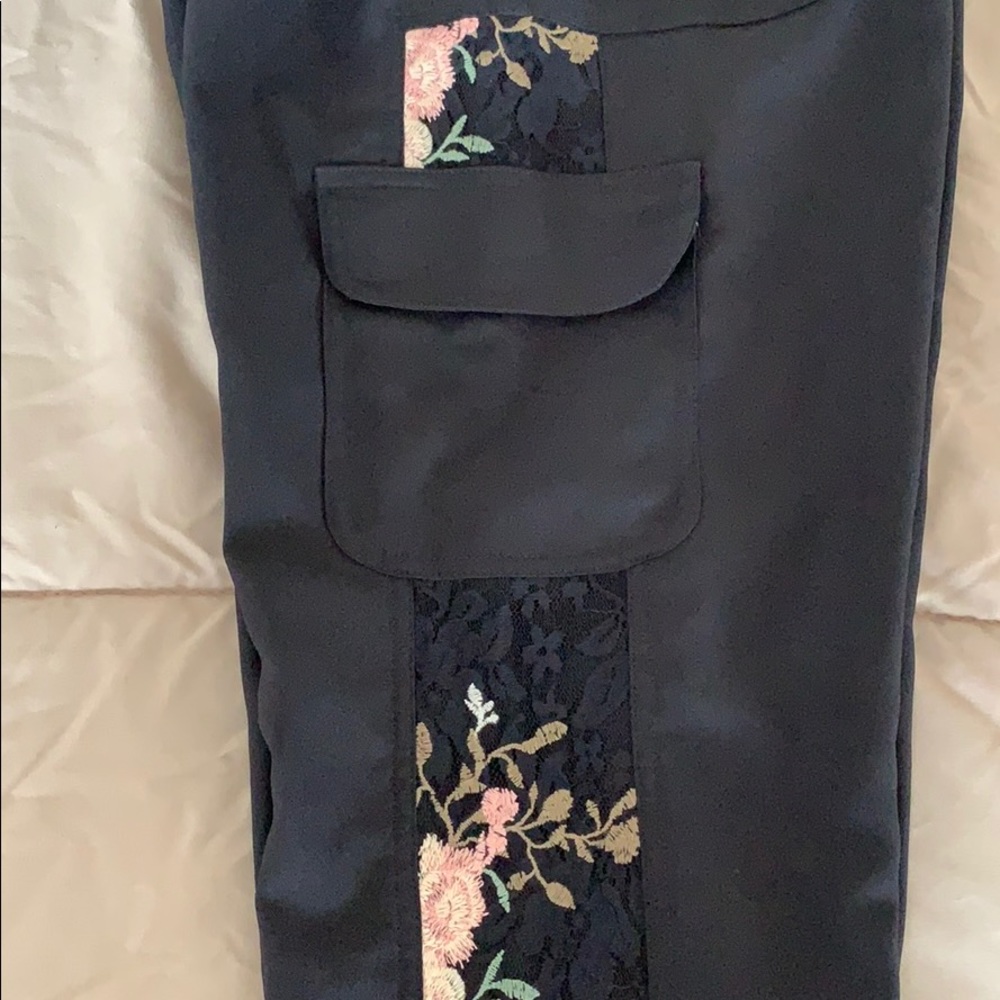Pants - Picture 4 of 5